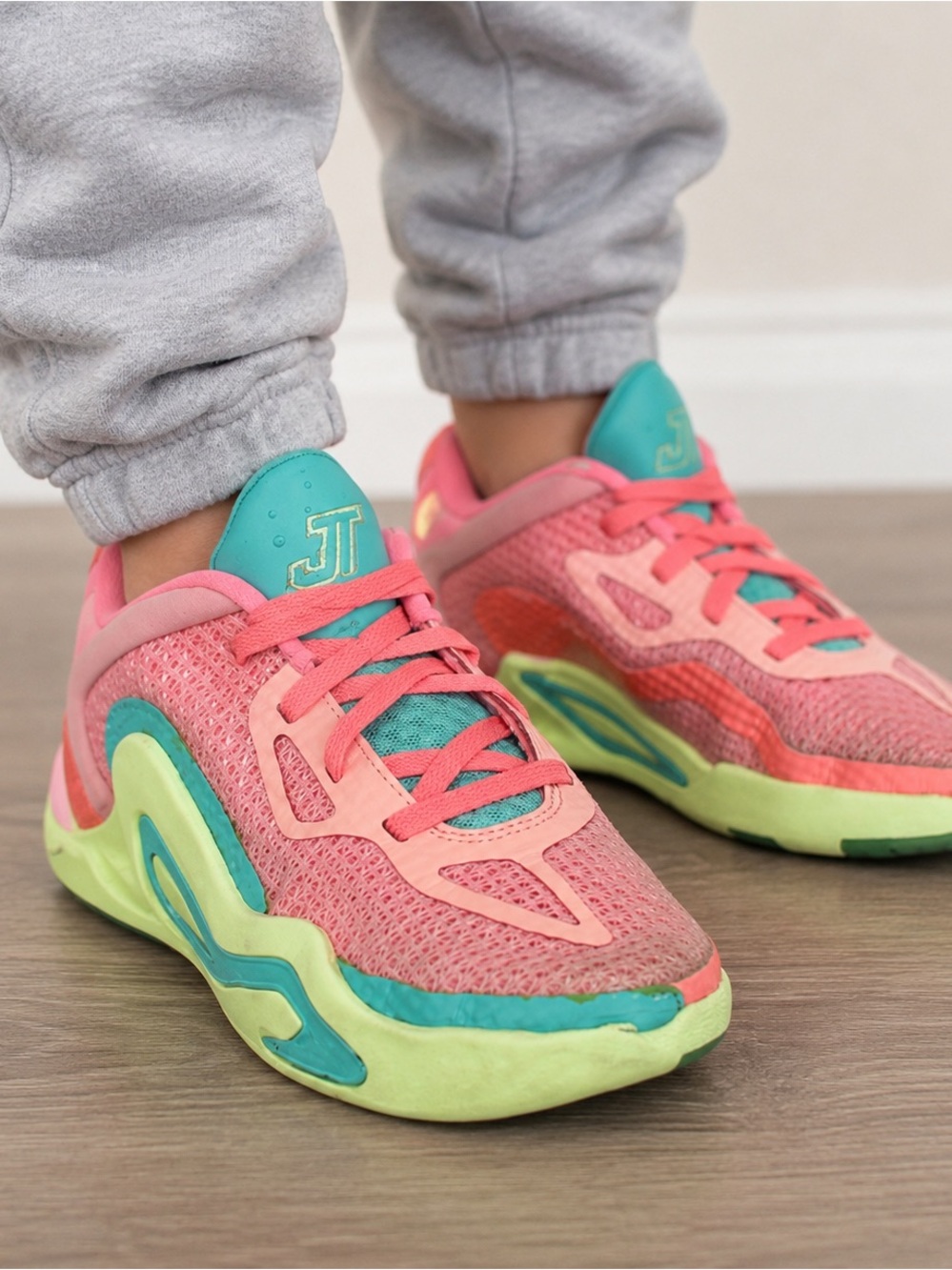 Jordan Kids Pink and Teal Low-Top Sneakers